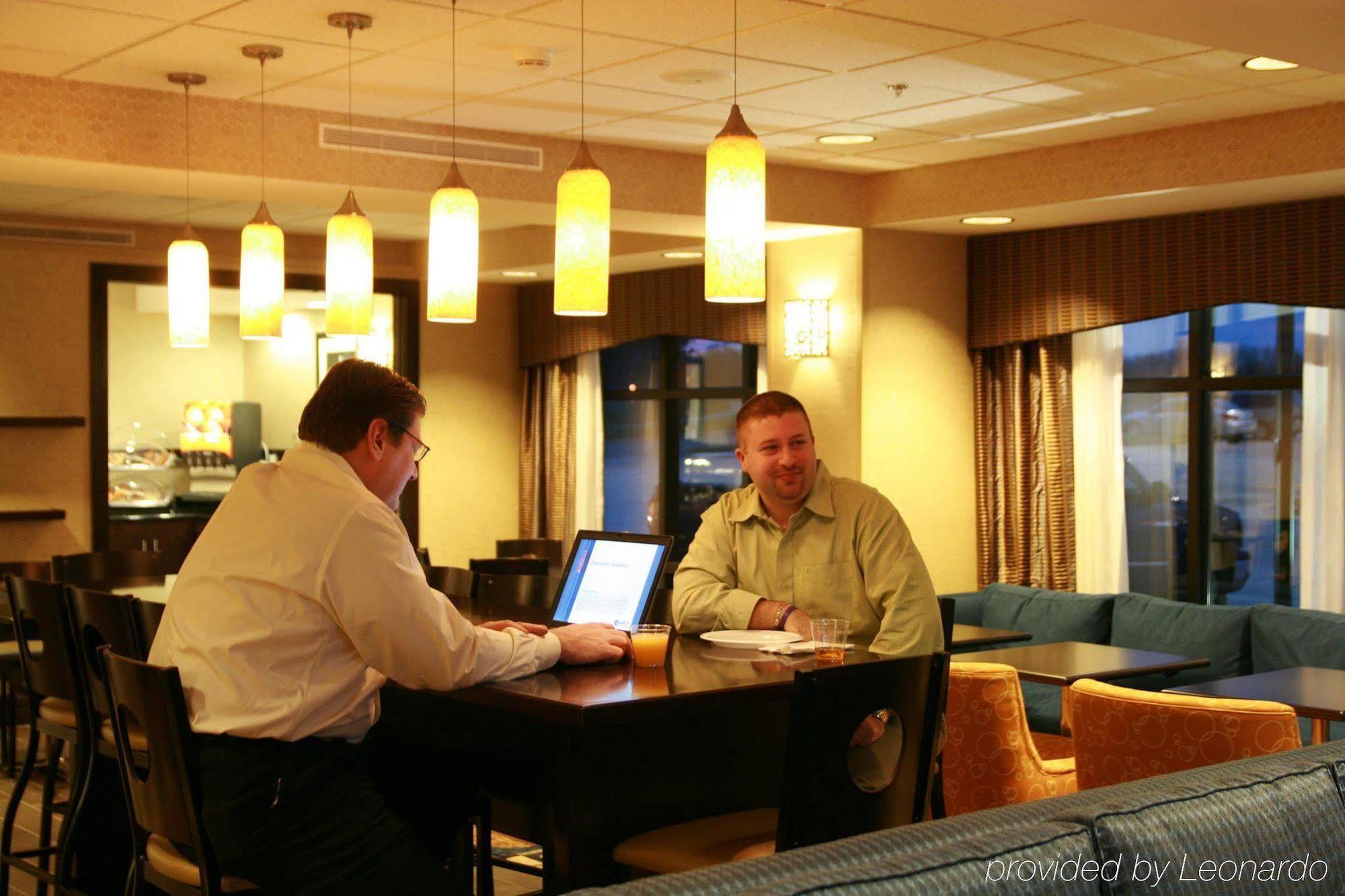 Hampton Inn Topeka Restaurante foto